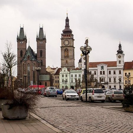 Apartman V Centru Na Velkem Namesti Hradec Králové 외부 사진